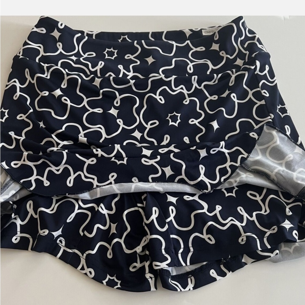 Golftini golf skort.  EUC.  Worn once - Picture 2 of 8